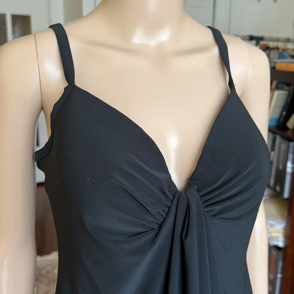Miraclesuit Marina Black Underwire Plunge Tankini Top Women's Size 10